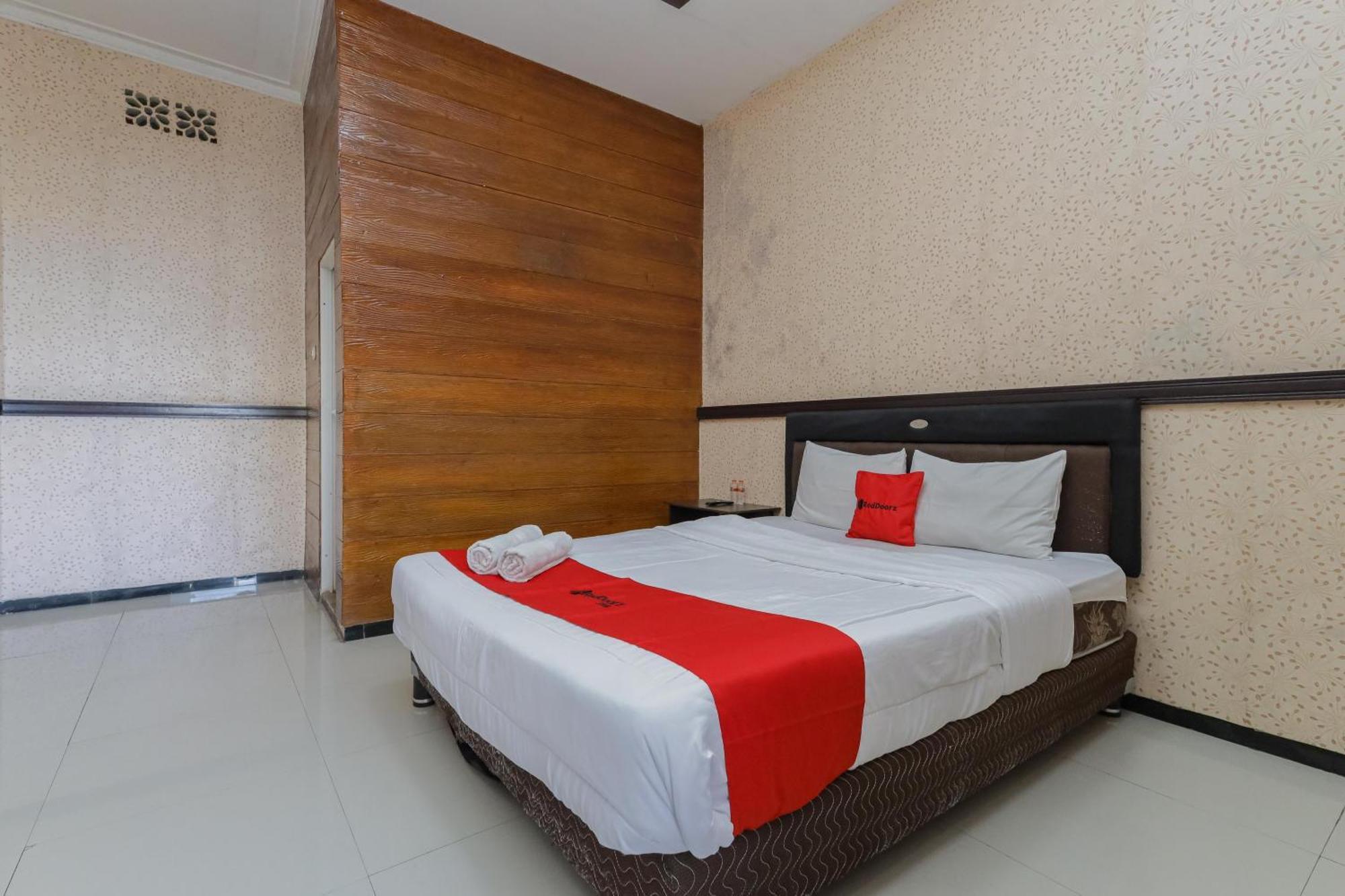 OYO 564 Bunga Matahari Guest House And Hotel Batu  Bagian luar foto