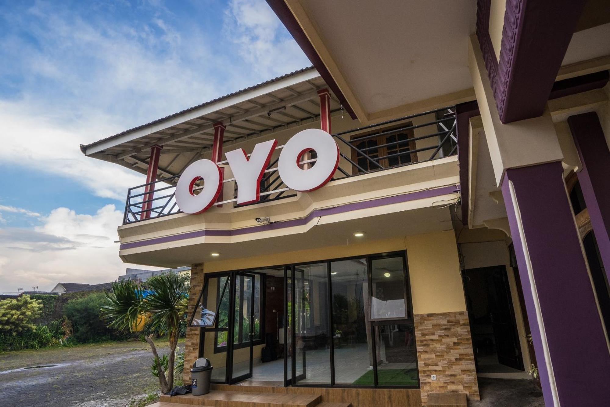 OYO 564 Bunga Matahari Guest House And Hotel Batu  Bagian luar foto